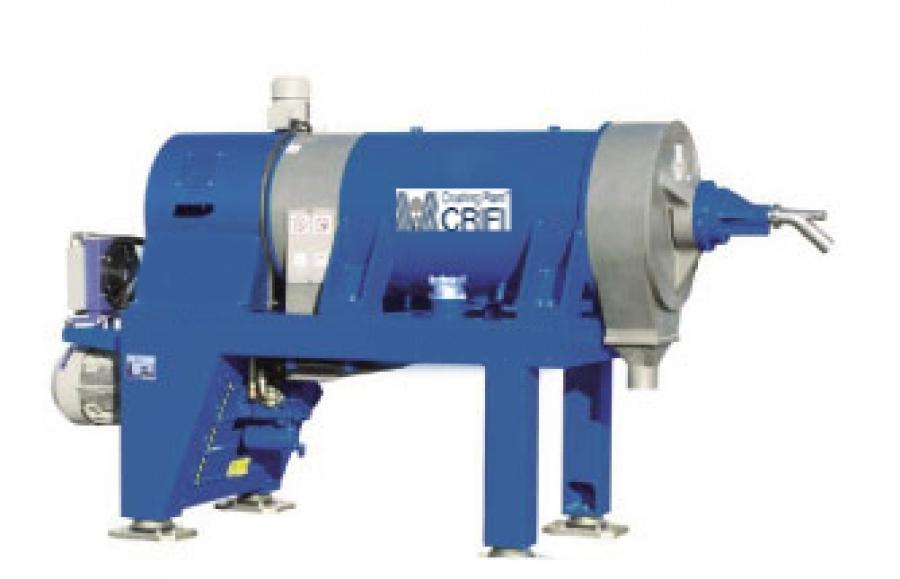 Decantor centrifugal pentru deshidratarea nămolului